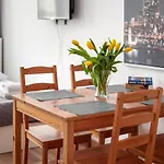 Sleepy3city 10 Lutego 23 Apartman