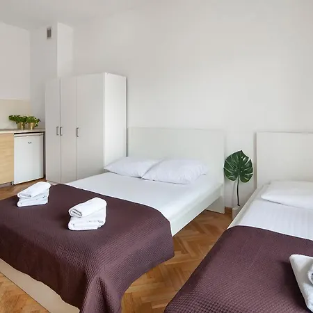 Lägenhet Sleepy3city 10 Lutego 23 Gdynia