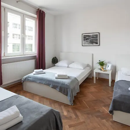 Sleepy3city 10 Lutego 23 Apartment *