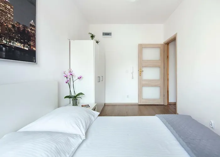 Sleepy3city 10 Lutego 23 Apartman